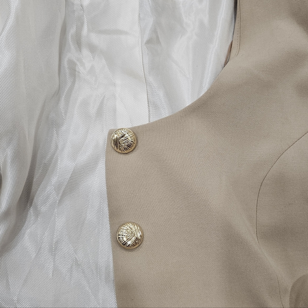 NEW Zara Beige round neck blazer Retro Structured Size XL Tik tok gold buttons - Picture 8 of 11